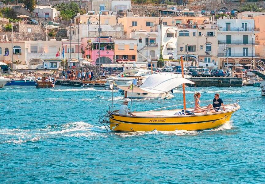 ¿Qué tipos de barcos se pueden alquilar en Capri?